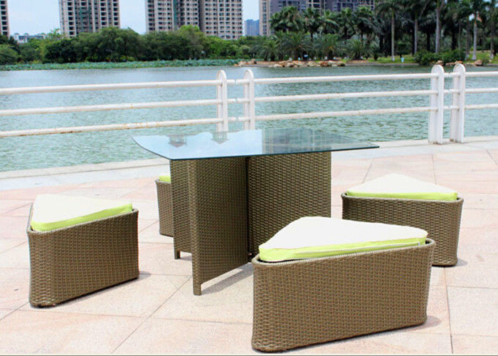 Elegant Anti UV Rattan Table And Chairs Set , Rattan And Glass Dining Table